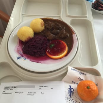 Evangelisches Krankenhaus - Feines Mittagessen , wild mit Knödel und Preiselbeeren - Hospitals Near Me - Vienna, 9