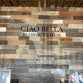 Ciao Bella Blowout Salon - Welcoming warm entrance. - Blow Dry/Out Services Near Me - Tustin, California Ciao Bella Blowout Salon - Welcoming warm entrance. - Blow Dry/Out Services Near Me - Tustin, California