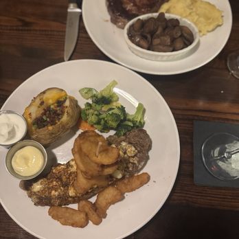 Back Room Steakhouse - Steakhouses Near Me - Apopka, Florida