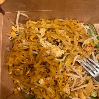 Muay Thai Kitchen - Pad Thai noodles - Looks good.. tastes super bland and flavorless - Thai Near Me - San Marcos, California Muay Thai Kitchen - Pad Thai noodles - Looks good.. tastes super bland and flavorless - Thai Near Me - San Marcos, California