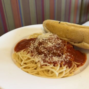 Oliveto Italian Bistro - Kids Spaghetti with Meatballs - Italian Near Me - Moore, Oklahoma Oliveto Italian Bistro - Kids Spaghetti with Meatballs - Italian Near Me - Moore, Oklahoma