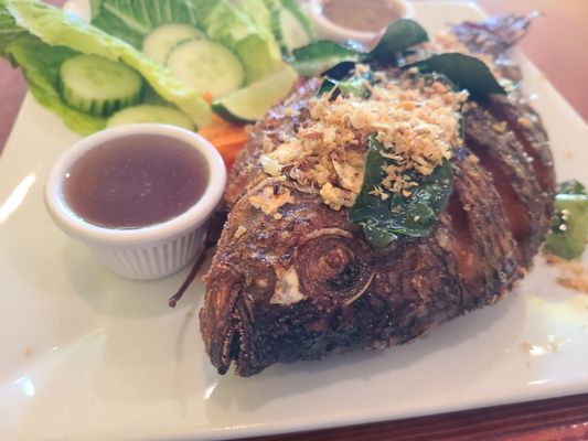 Daw Kun Thai by null