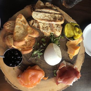 Chef's Bistro - BYO charcuterie- Crostini, Grilled Bread, Speck Prosciutto, Smoked Salmon, burrata, Beemster 26 Month Aged Gouda, blueberry jam, pickles - American Near Me - North Conway, New Hampshire Chef's Bistro - BYO charcuterie- Crostini, Grilled Bread, Speck Prosciutto, Smoked Salmon, burrata, Beemster 26 Month Aged Gouda, blueberry jam, pickles - American Near Me - North Conway, New Hampshire