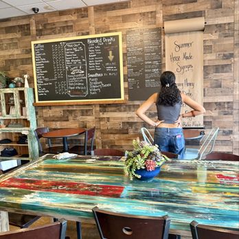 Perkin'Up Coffee House - Coffee & Tea Near Me - Acton, California