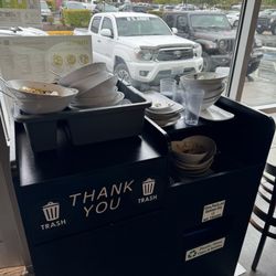 The Chopped Leaf - Trash and dishes area overflowing