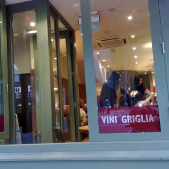 Strada - Fensterfront Strada - Italian Near Me - London, XGL