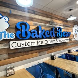 The Baked Bear - Signage