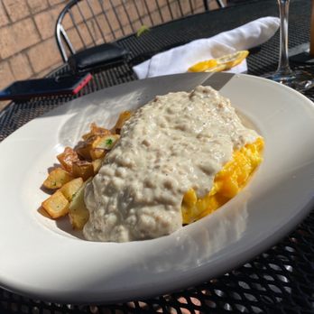 The Breakroom Bar & Grill - Break room special (biscuit and gravy) - Cocktail Bars Near Me - Clearwater, Florida The Breakroom Bar & Grill - Break room special (biscuit and gravy) - Cocktail Bars Near Me - Clearwater, Florida