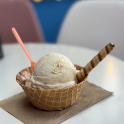 Paleteria Los Reyes - One of our more popular ice creams, Chongos! made with the chongos desert, for a creamy, milky, slightly cinnamon taste!