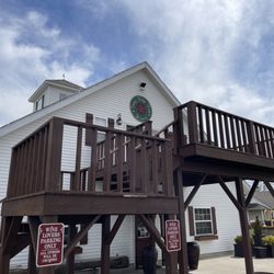 Stoney Ridge Winery - Stopping to buy Rhubarb Wine!