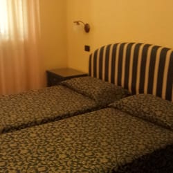 Hotel Da Vinci - Bedroom