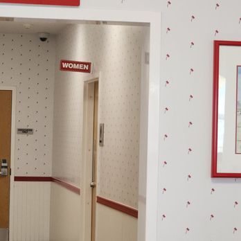 In-N-Out Burger - Men and women restroom. - Burgers Near Me - Barstow, California In-N-Out Burger - Men and women restroom. - Burgers Near Me - Barstow, California