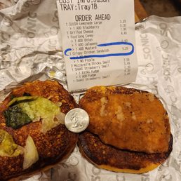 Smallest full-sz chicken sandwich on earth. :-( Smallest full-sz chicken sandwich on earth. :-(