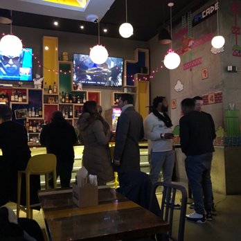 Roxy's Arcade - Bar area on a Sunday night - Arcades Near Me - Cambridge, Massachusetts Roxy's Arcade - Bar area on a Sunday night - Arcades Near Me - Cambridge, Massachusetts