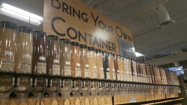 MOM's Organic Market by null