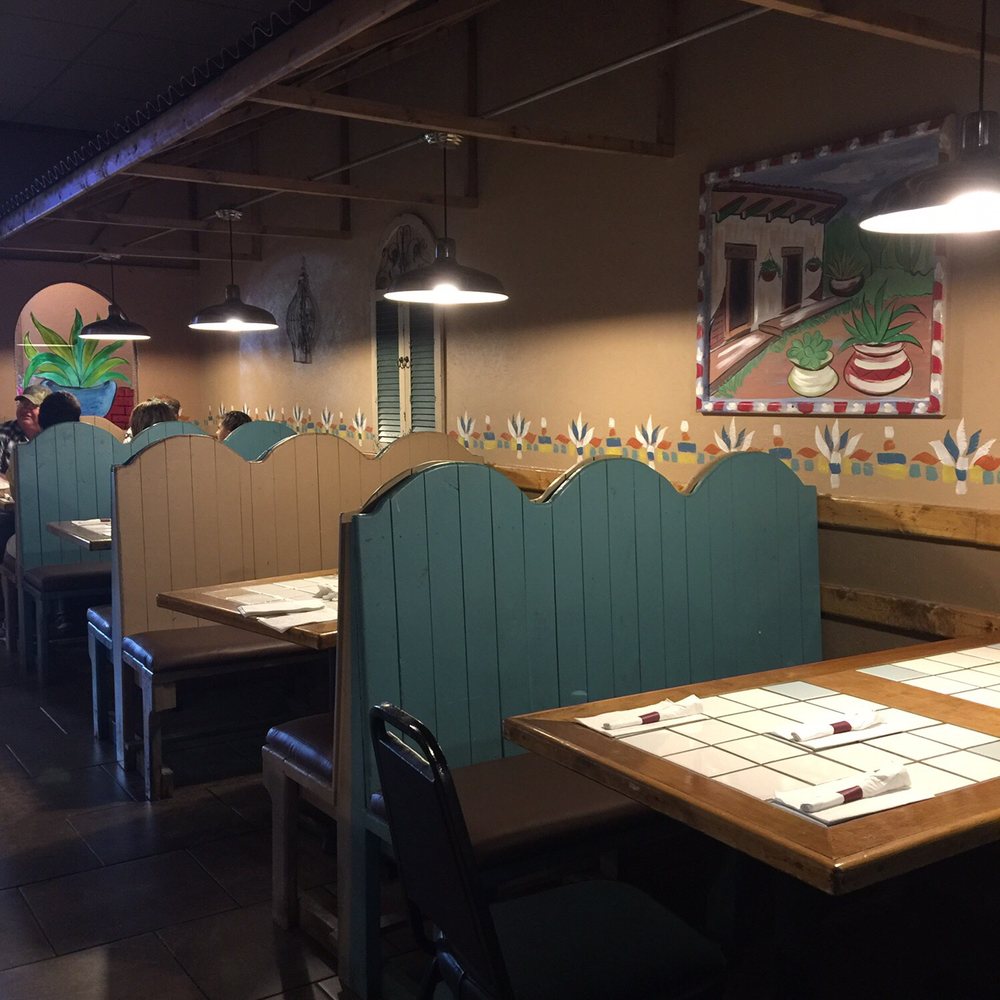Tequila - Nice decor - Mexican Near Me - McLeansboro, Illinois