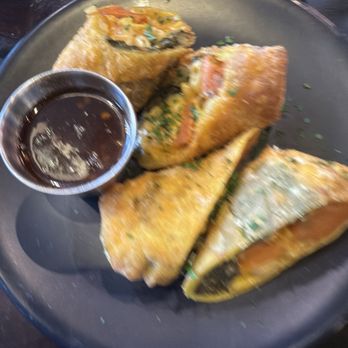 Kitchen Kocktails by Kevin Kelley - Trinity Eggroll - Cocktail Bars Near Me - Charlotte, North Carolina