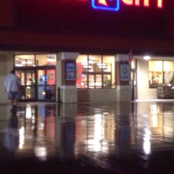 Food City - a man walking in front of a food city store - Grocery Near Me - Cleveland, Tennessee Food City - a man walking in front of a food city store - Grocery Near Me - Cleveland, Tennessee