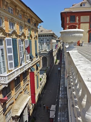 Via Garibaldi by null
