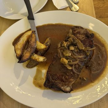 McCarthy's Pub NYC - Sirloin Steak - Irish Pub Near Me - New York, New York