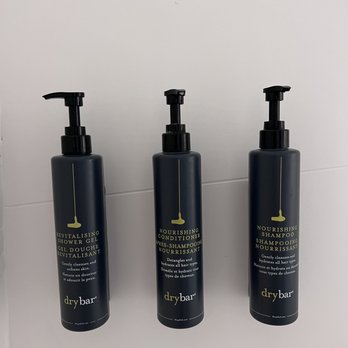 Aloft by Marriott Dallas DFW Airport Grapevine - Dry bar toiletries! I love these products was very impressed. - Hotels Near Me - Coppell, Texas
