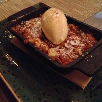 Rye Leawood - Apple crisp with french vanilla ice cream - New American Near Me - Leawood, Kansas Rye Leawood - Apple crisp with french vanilla ice cream - New American Near Me - Leawood, Kansas