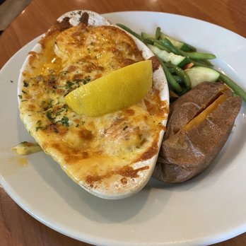 Blue Seafood & Spirits - Seafood Near Me - Virginia Beach, Virginia