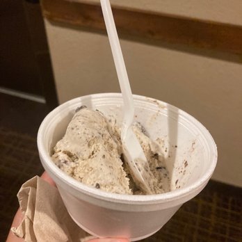 Three Sisters Fudge - Delicious Cookies and Cream ice cream - Chocolatiers & Shops Near Me - Blue Ridge, Georgia Three Sisters Fudge - Delicious Cookies and Cream ice cream - Chocolatiers & Shops Near Me - Blue Ridge, Georgia