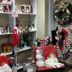 Resale Connection - Deal.. all Christmas deco 25% off
