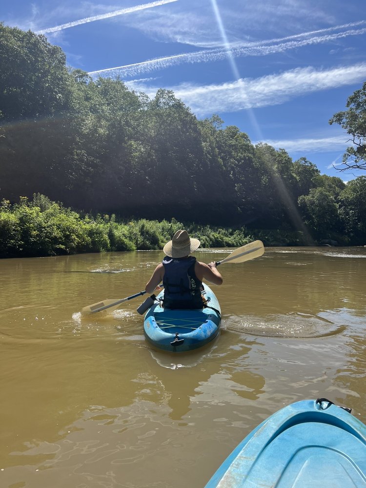 River & Earth Adventures Logo