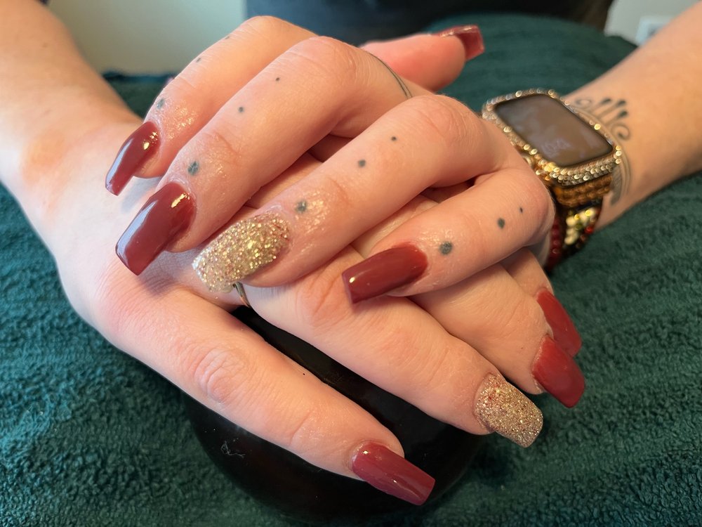 BEAUTY’S & BEAST’S 21 Photos 8700 67th Ave NE, Marysville