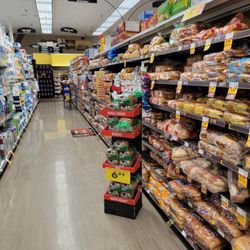 Ralphs - Bread Aisle
