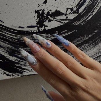 Lavish Nail Studio - Nail Salons Near Me - Garden Grove, California