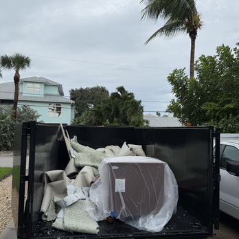 Summerlins Junk Removal - Junk Removal & Hauling Near Me - Fort Pierce, Florida Summerlins Junk Removal - Junk Removal & Hauling Near Me - Fort Pierce, Florida