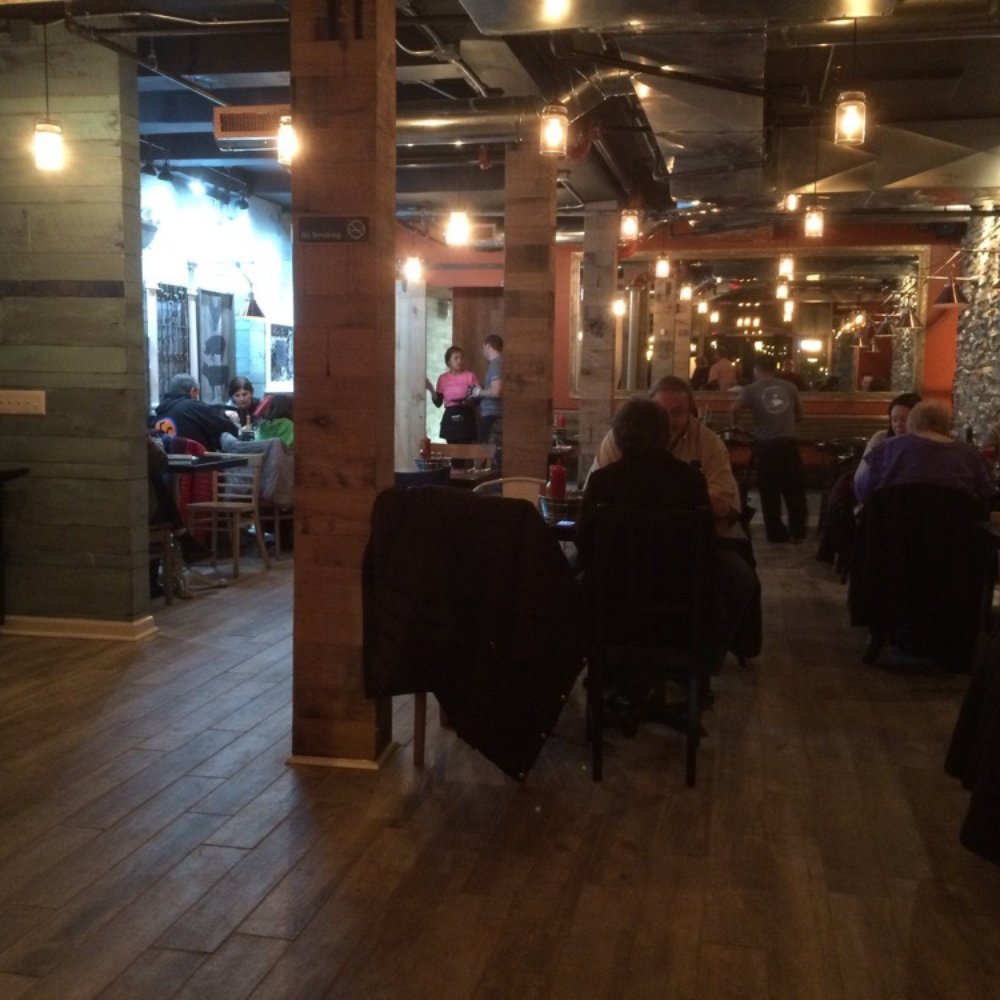 The Committed Pig - Interior - Breakfast & Brunch Near Me - Morristown, New Jersey