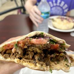 Mays Alreem Usa Pita House - Beef shawarma core sample