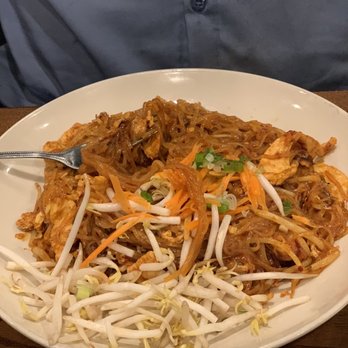Thai Spoon - a plate of noodles and meat - Thai Near Me - Round Rock, Texas Thai Spoon - a plate of noodles and meat - Thai Near Me - Round Rock, Texas