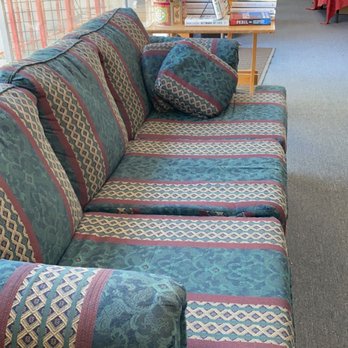 The Avid Reader at Tower - Couch - Bookstores Near Me - Sacramento, California The Avid Reader at Tower - Couch - Bookstores Near Me - Sacramento, California