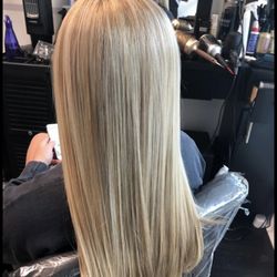 The Hair & Nail Lounge