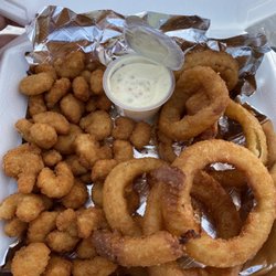 Bikini Bob's Bar - Shrimp basket with tartar sauce and onion as choice. $13.99 as of this review.
