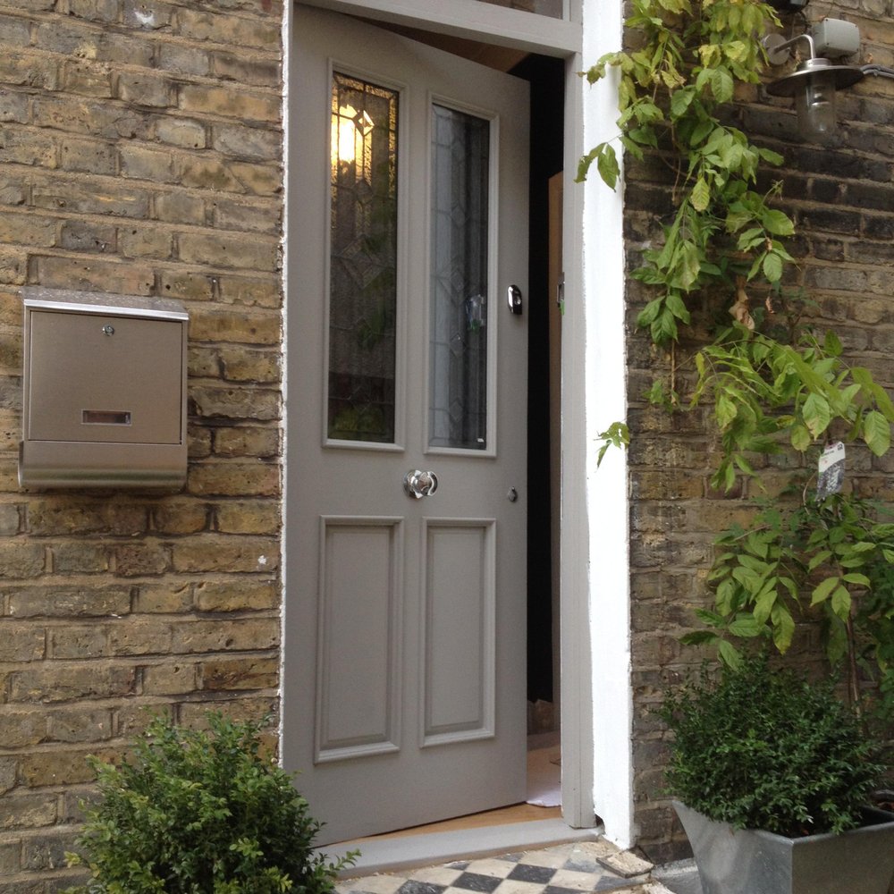 CARPENTEMJ 14 Photos Eglinton road, London, United Kingdom