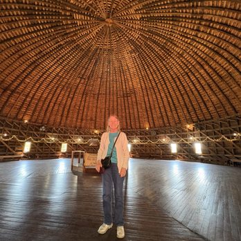 The Arcadia Round Barn - Inside - Architectural Tours Near Me - Arcadia, Oklahoma