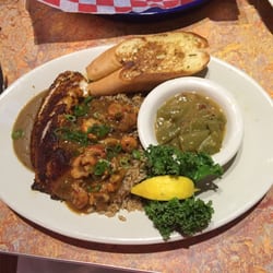 Razzoo's Cajun Cafe - Tricky fish!!!