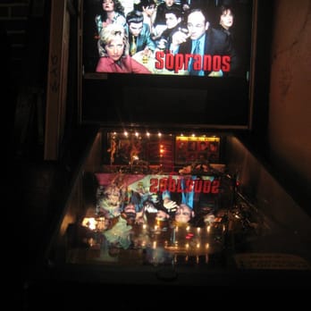 Darkhorse Tavern - Pin Ball - Pubs Near Me - Houston, Texas