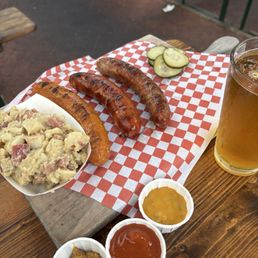 Sausage combo with potato salad Sausage combo with potato salad