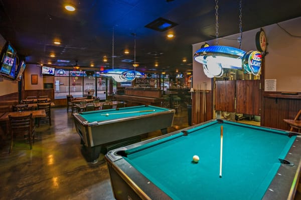 Kelly’s Pub by null