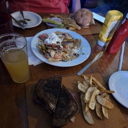 Irish Nachos, Rueben, Shelter in Haze by Stone Irish Nachos, Rueben, Shelter in Haze by Stone