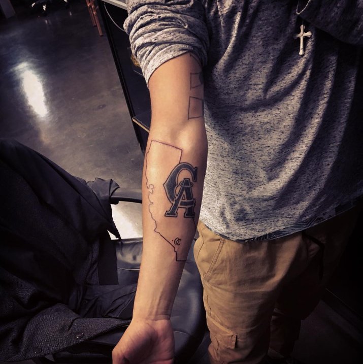 Vintage Rebel Tattoos Logo