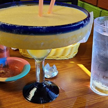 Mi Torito Mexican Restaurant - a margarita and a plate of food - Mexican Near Me - Carl Junction, Missouri