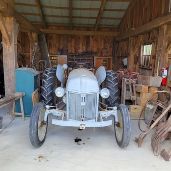Gallant Farm - Tractor - Landmarks & Historical Buildings Near Me - Delaware, Ohio